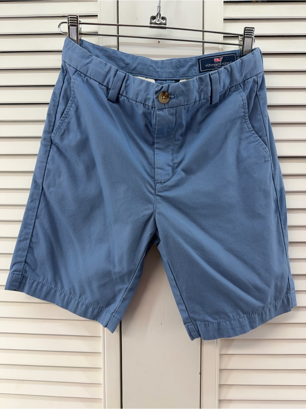 Vineyard Vines boys size 10 Light Blue Flat Front Shorts
